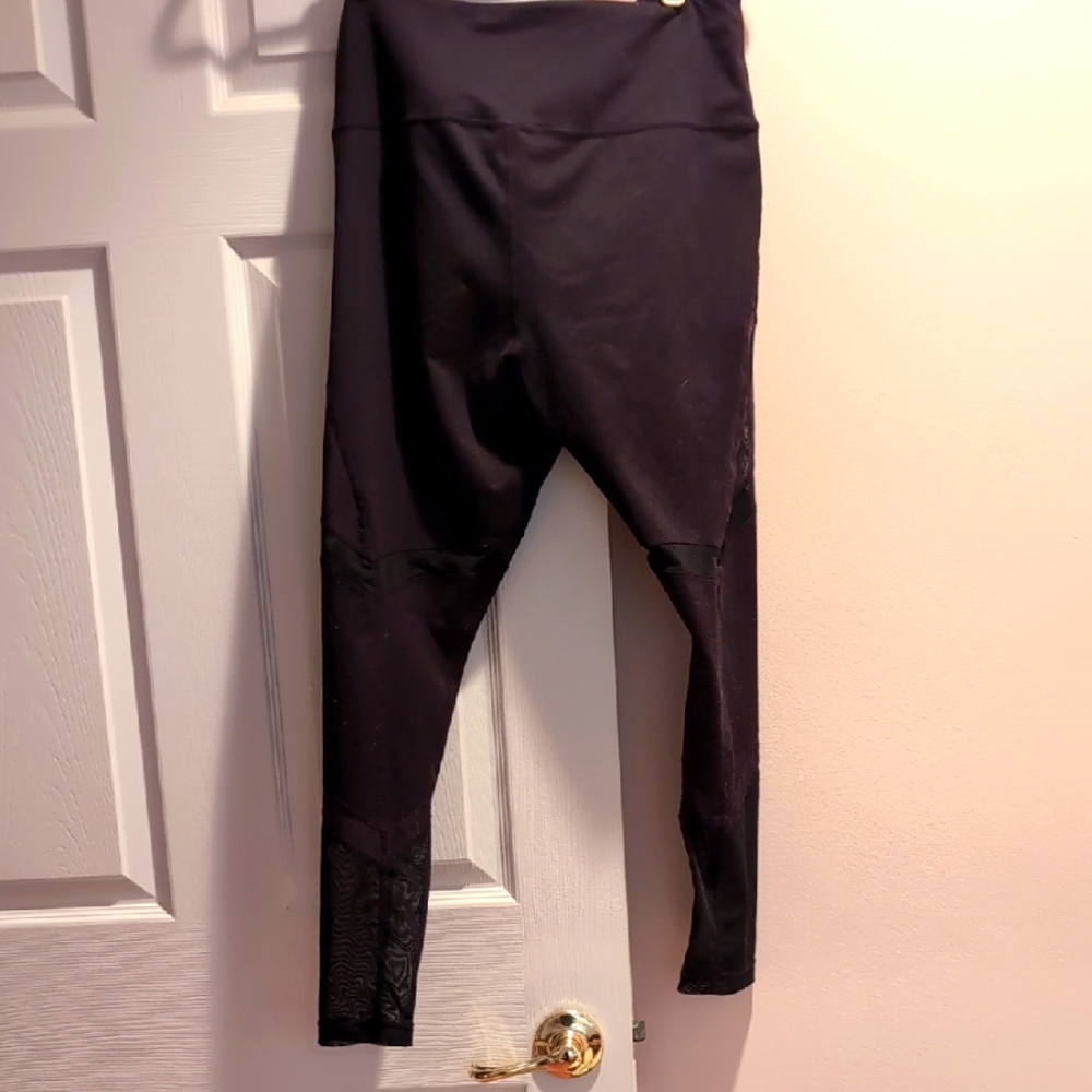 Zella XL Black Leggings With Sheer Sections On Legs.